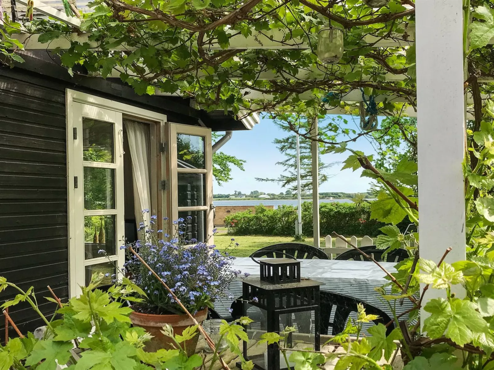 "Vojo" - 100m from the sea-Buiten