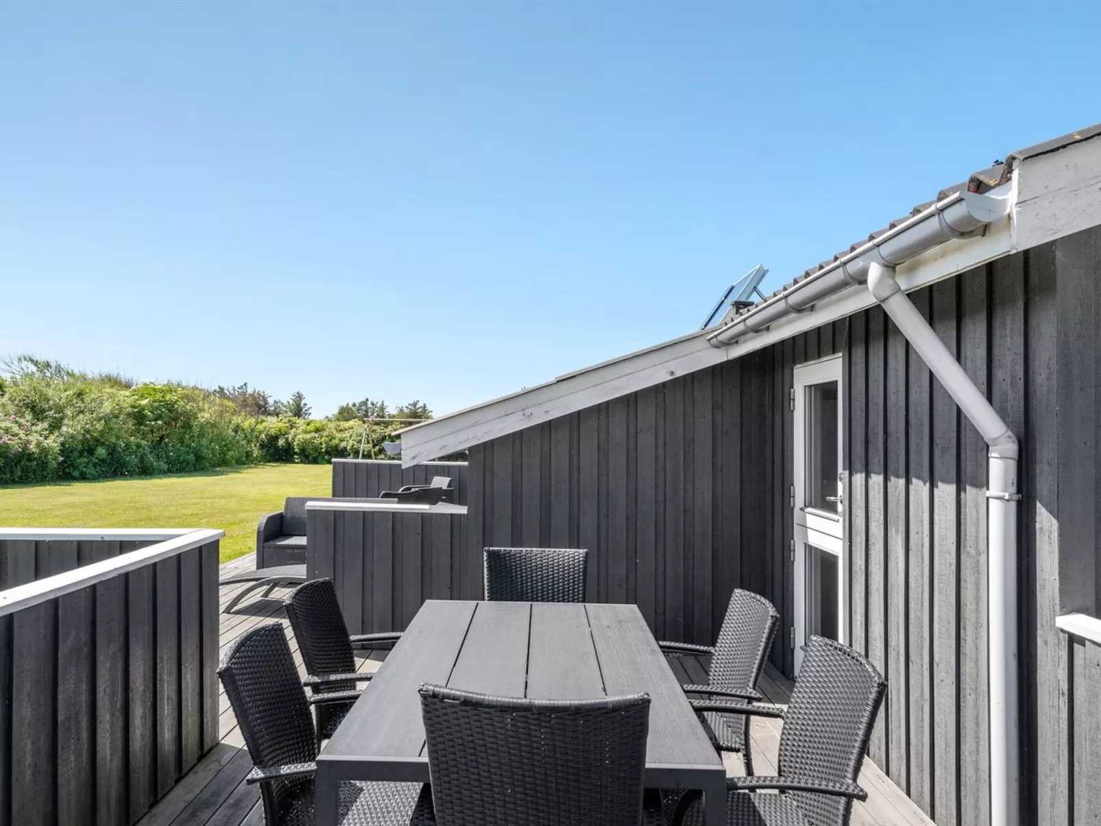 "Biarni" - 300m from the sea-Buiten