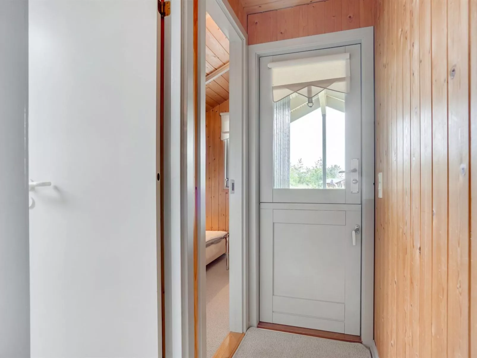 "Bryniulf" - 1.8km from the sea-Binnen