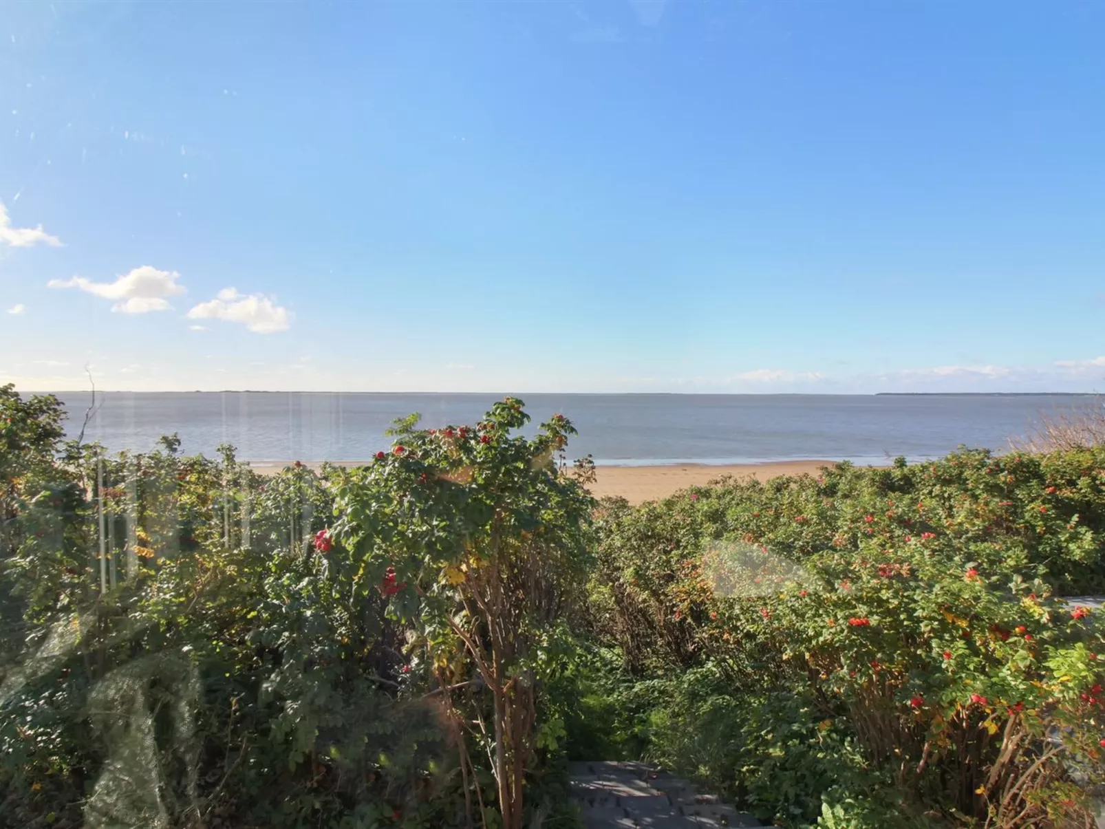 "Erno" - 20m from the sea-Buiten