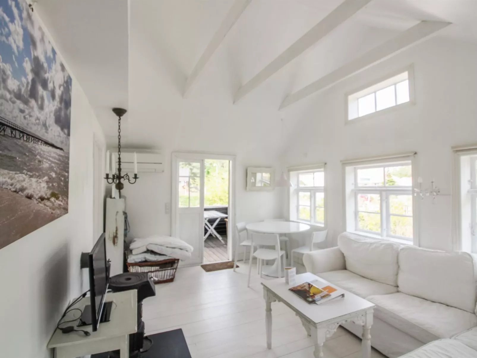 "Kerstin" - 100m from the sea-Binnen