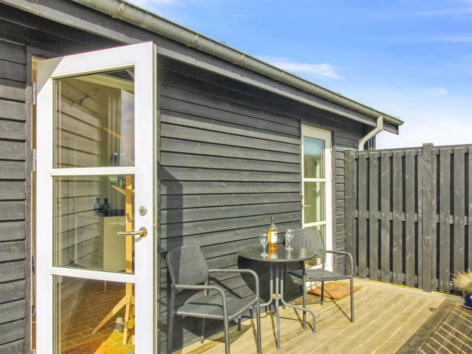 "Soria" - 300m from the sea-Buiten