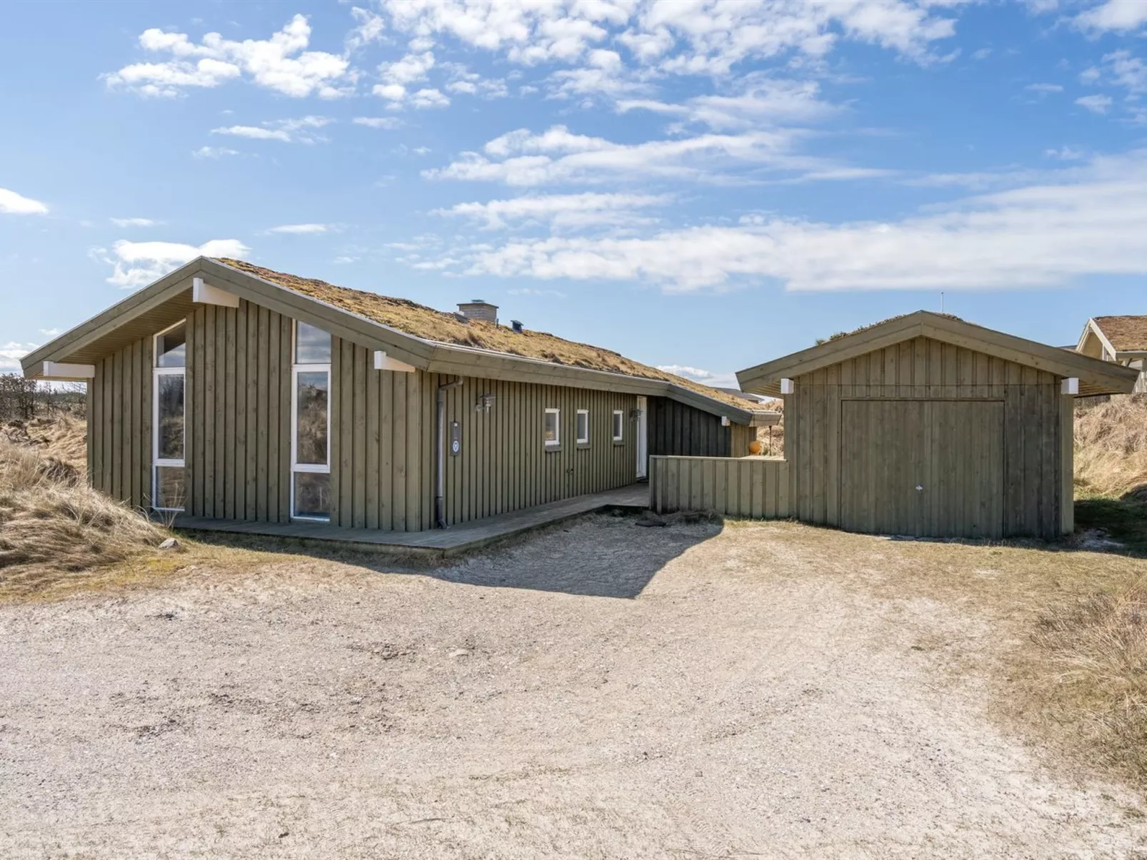 "Fanney" - 100m from the sea-Buiten