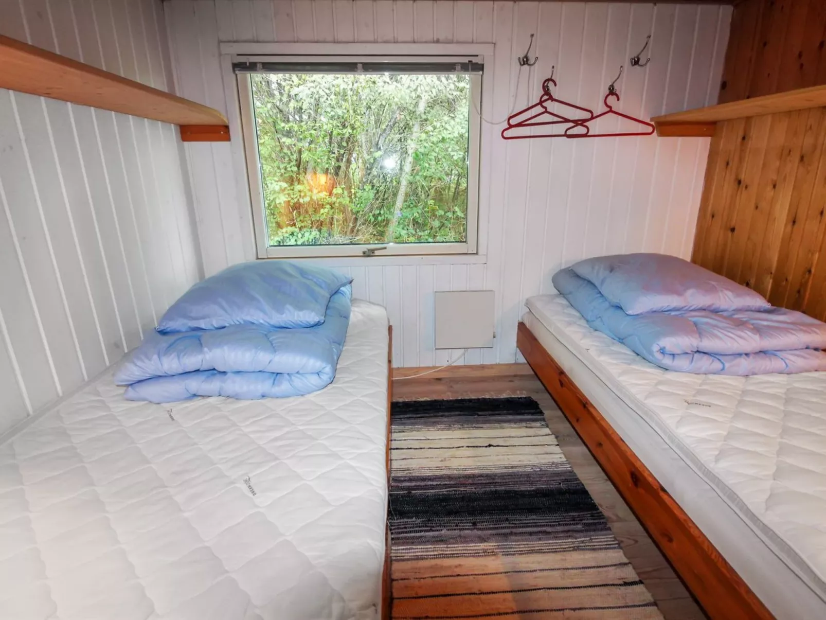 "Hennrik" - 500m from the sea-Binnen