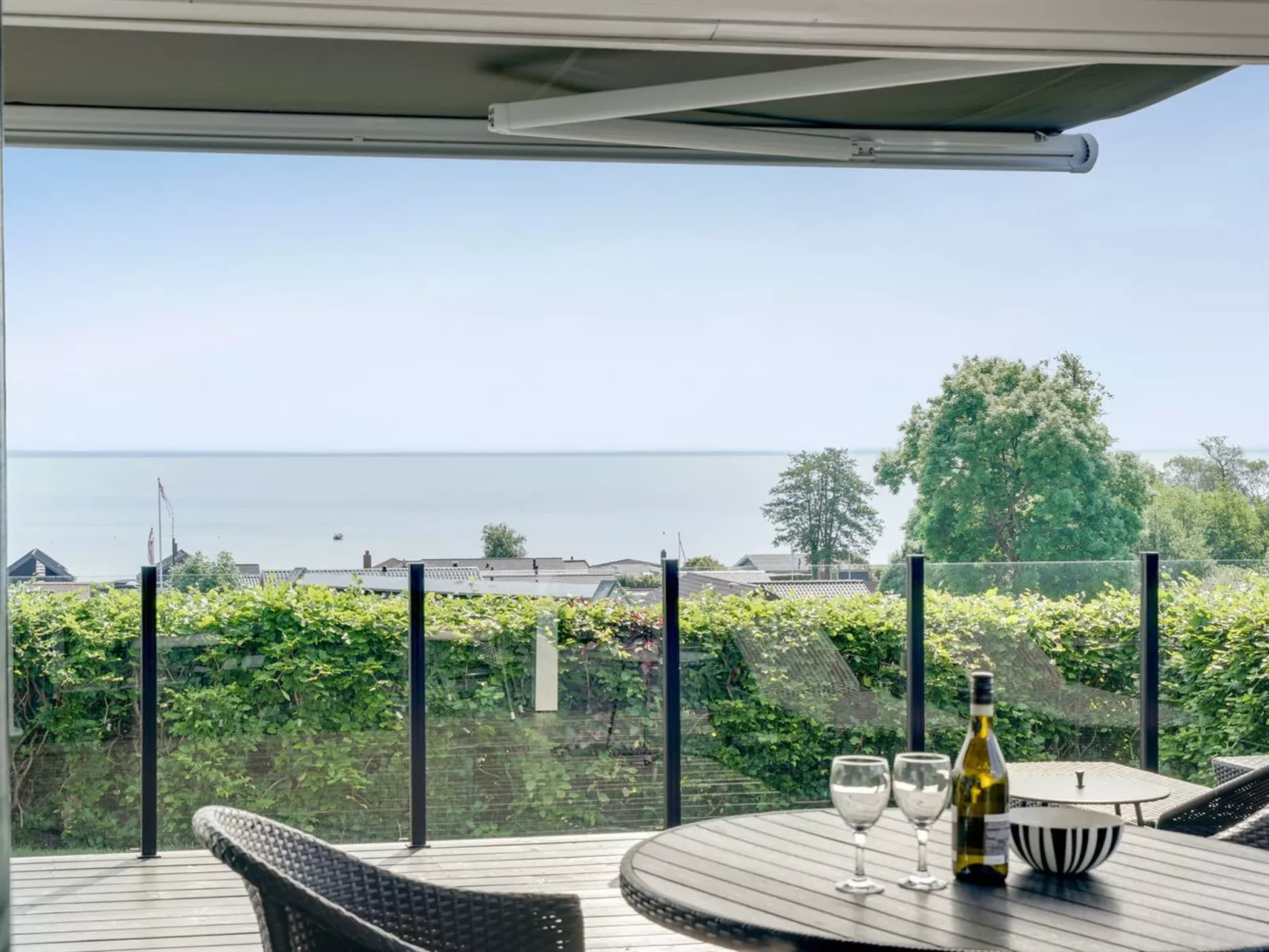"Aasta" - 250m from the sea-Buiten