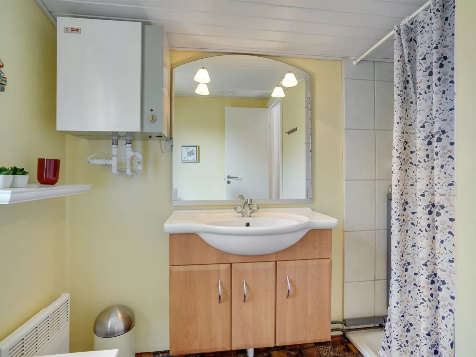 "Teodosija" -  from the sea-Binnen