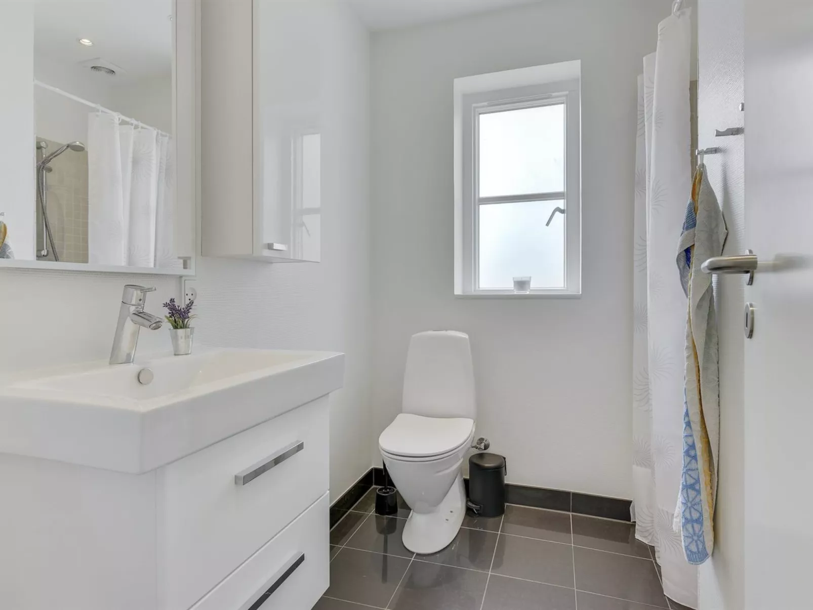 "Henke" - 500m from the sea-Binnen