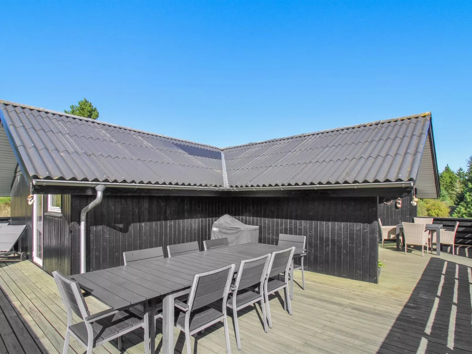 "Ilsi" - 1.5km from the sea-Buiten