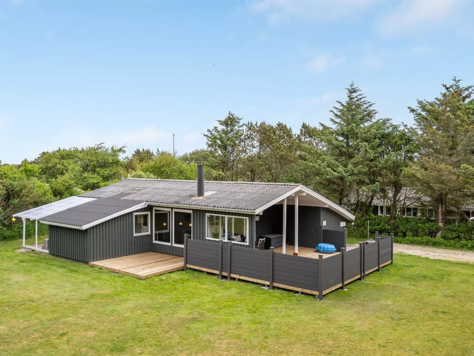 "Sheemen" - 700m to the fjord-Buiten