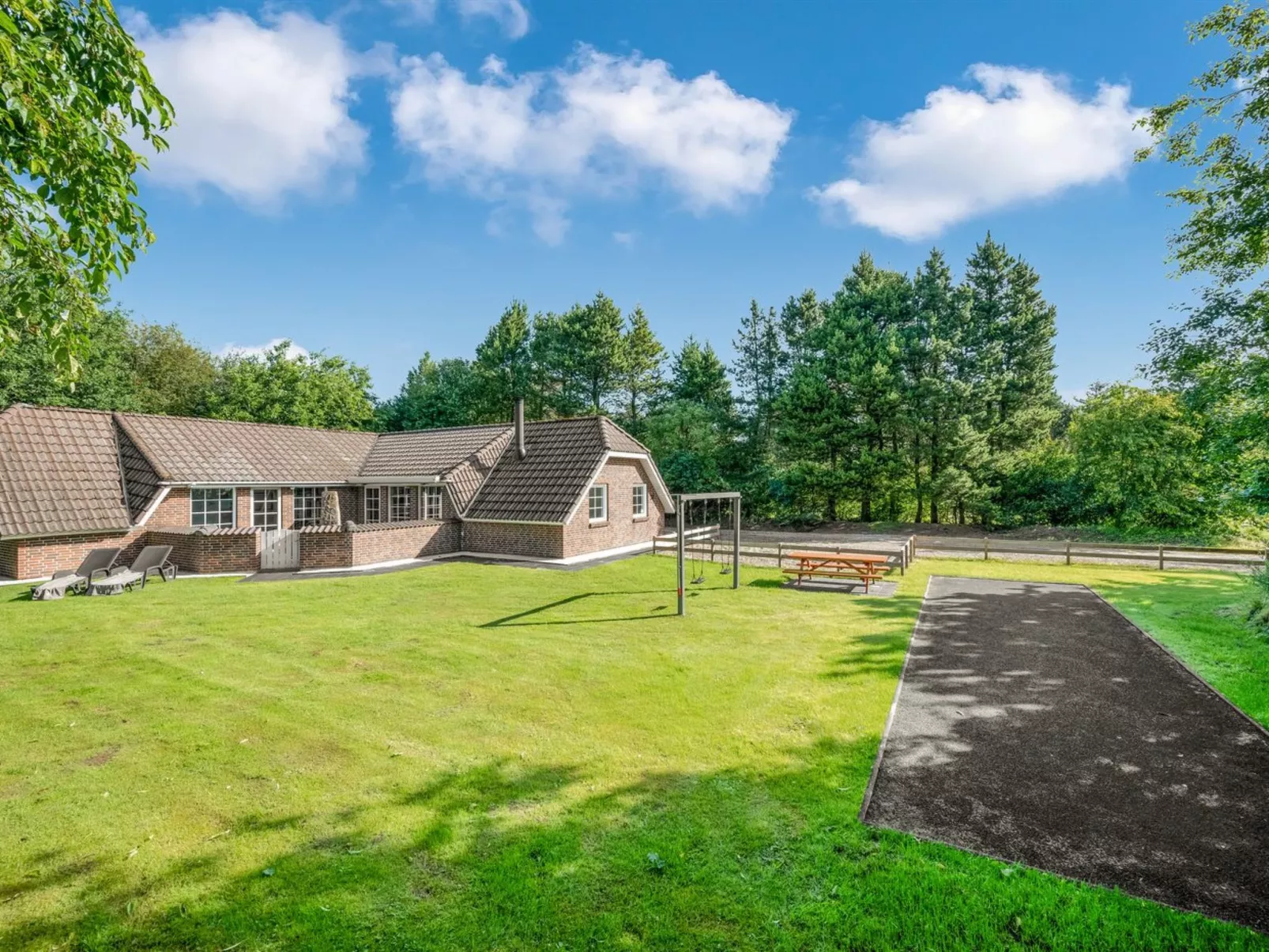 "Prohor" - 10.5km from the sea-Buiten