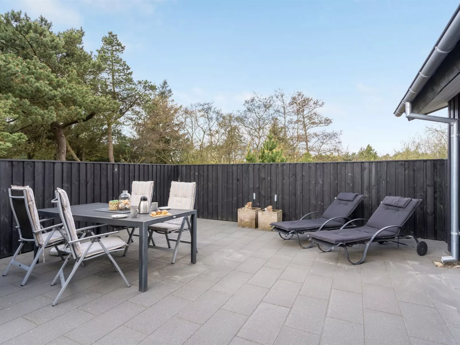 "Monja" - 2.2km from the sea-Buiten