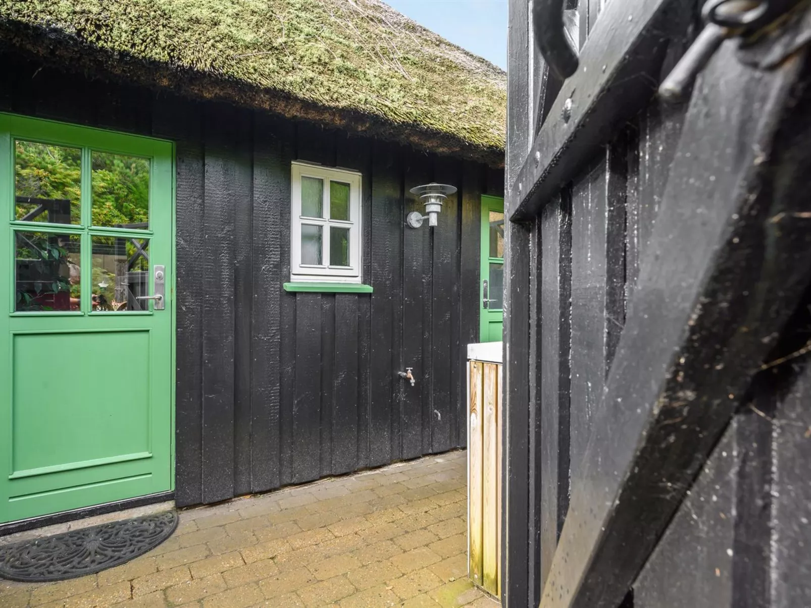 "Annika" -  from the sea-Buiten