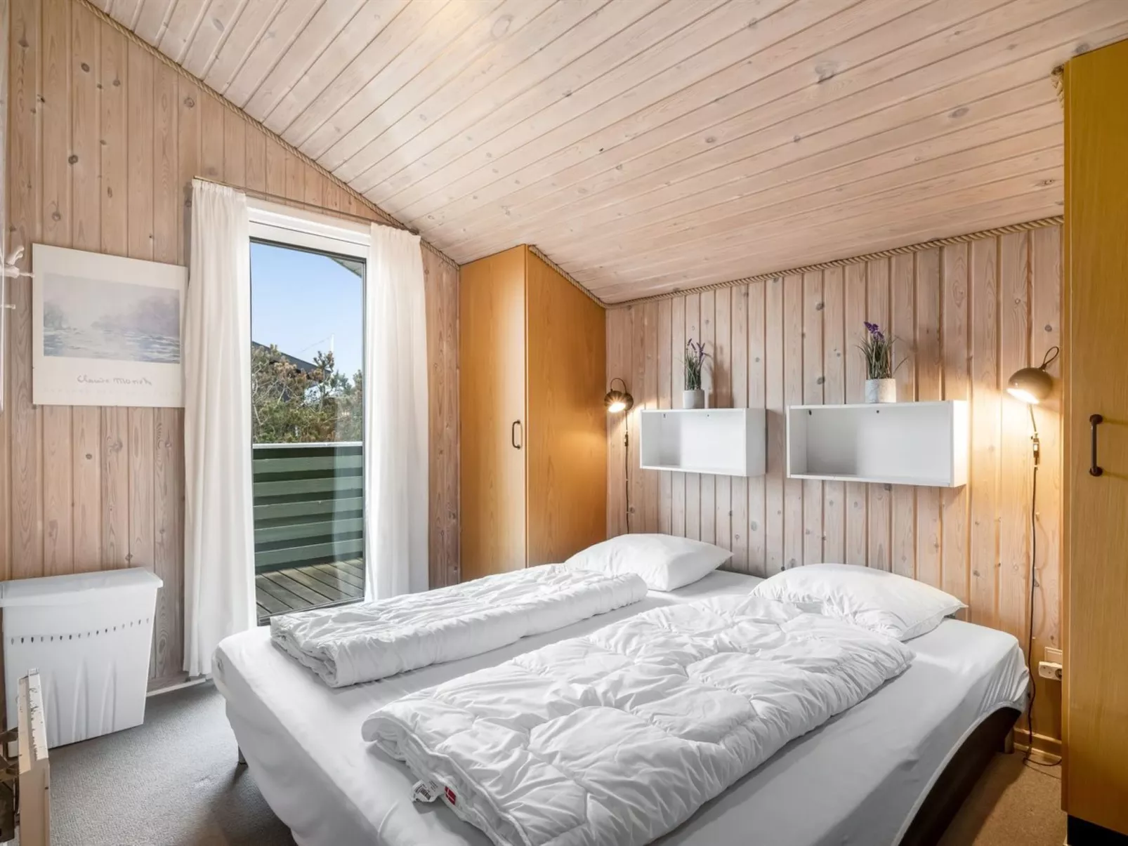 "Unni" -  from the sea-Binnen