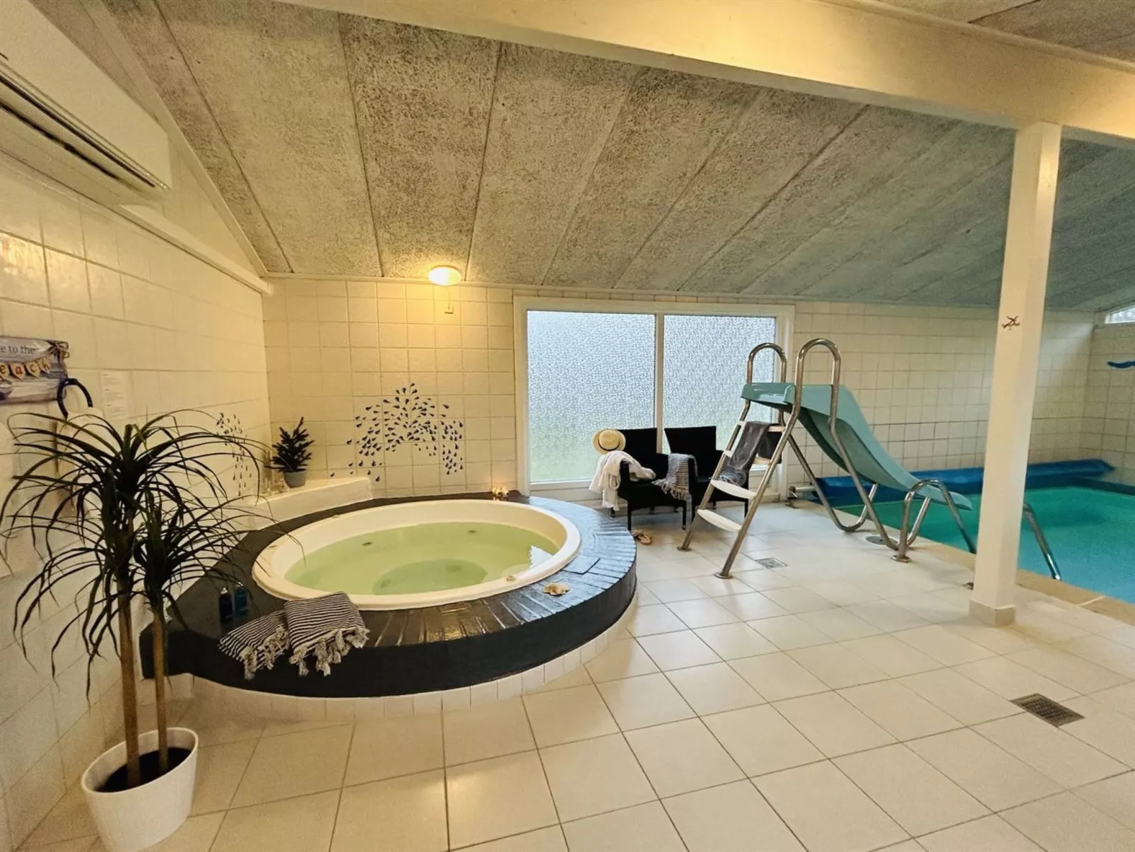 "Kalevi" - 900m from the sea-Binnen