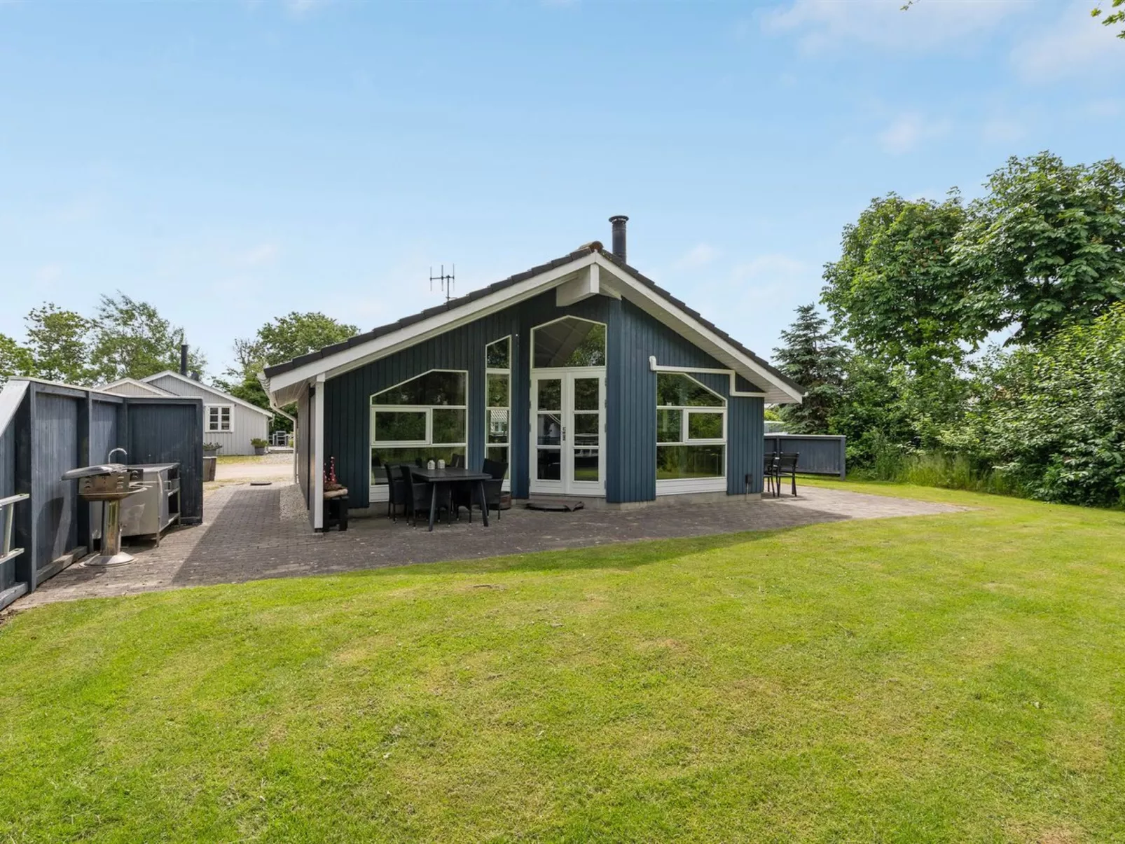 "Jarik" - 1.2km to the fjord-Buiten