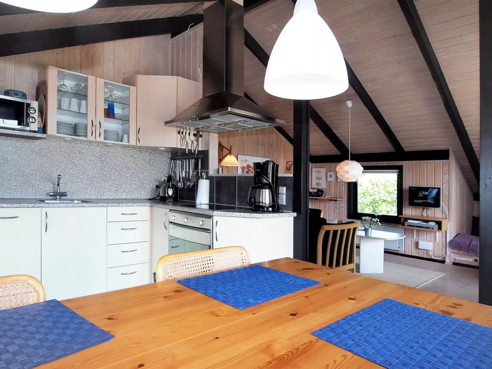 "Throkil" - 450m to the fjord-Binnen