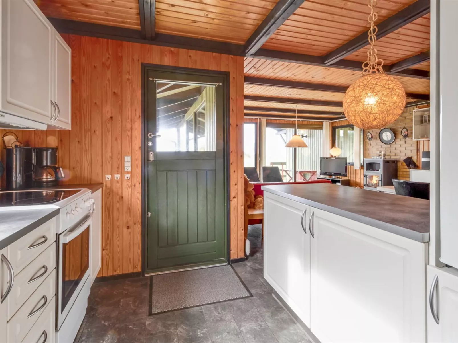 "Maini" - 600m from the sea-Binnen