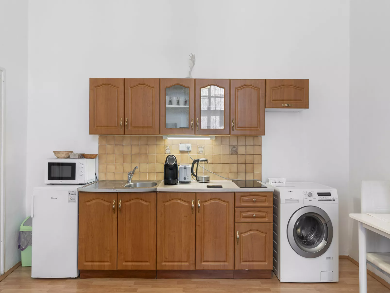 Old Town home-Binnen