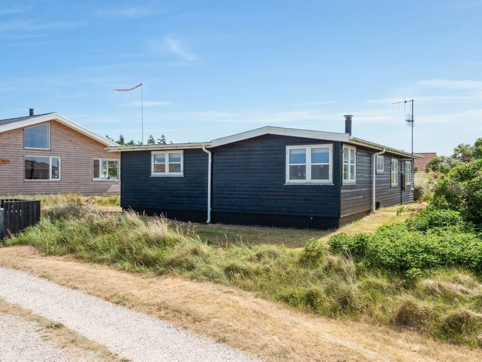 "Anik" - 100m from the sea-Buiten