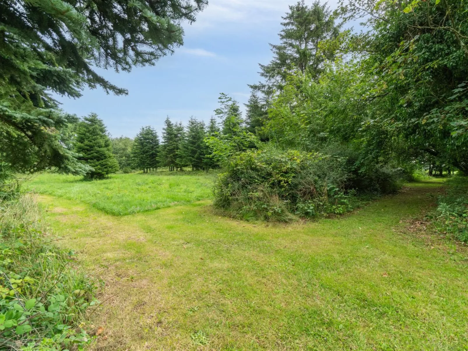 "Thana" - 8km from the sea-Buiten