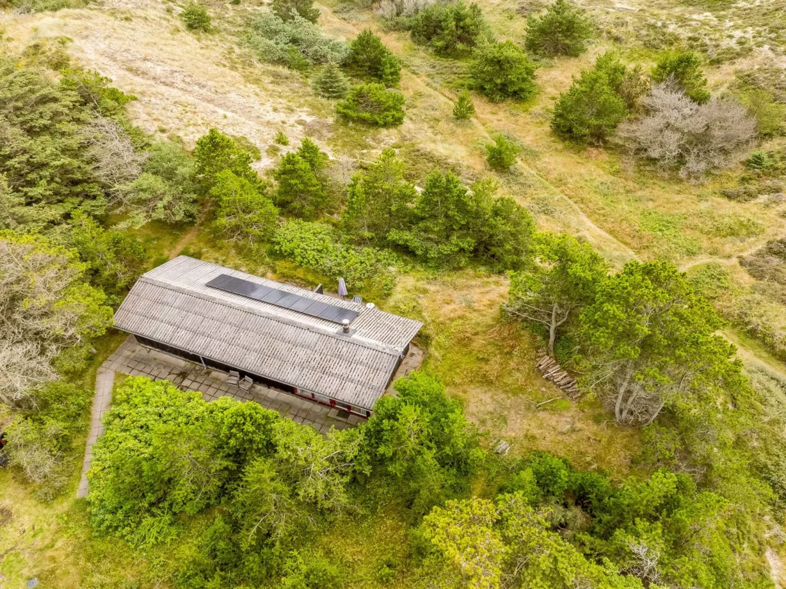 "Vemund" - 300m from the sea-Buiten