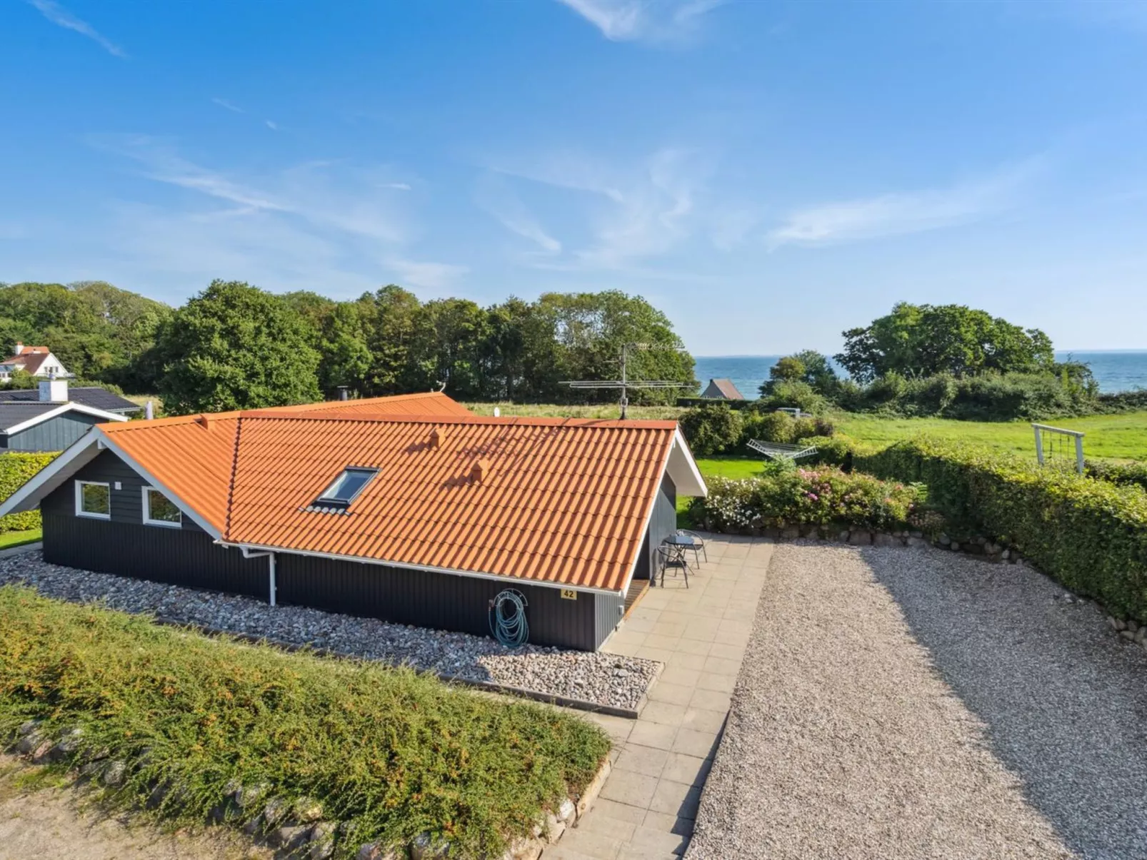 "Algut" - 75m from the sea-Buiten