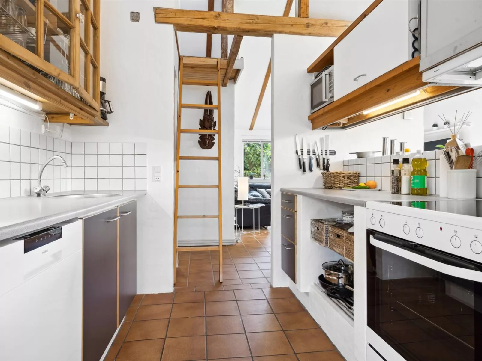 "Erko" - 300m from the sea-Binnen