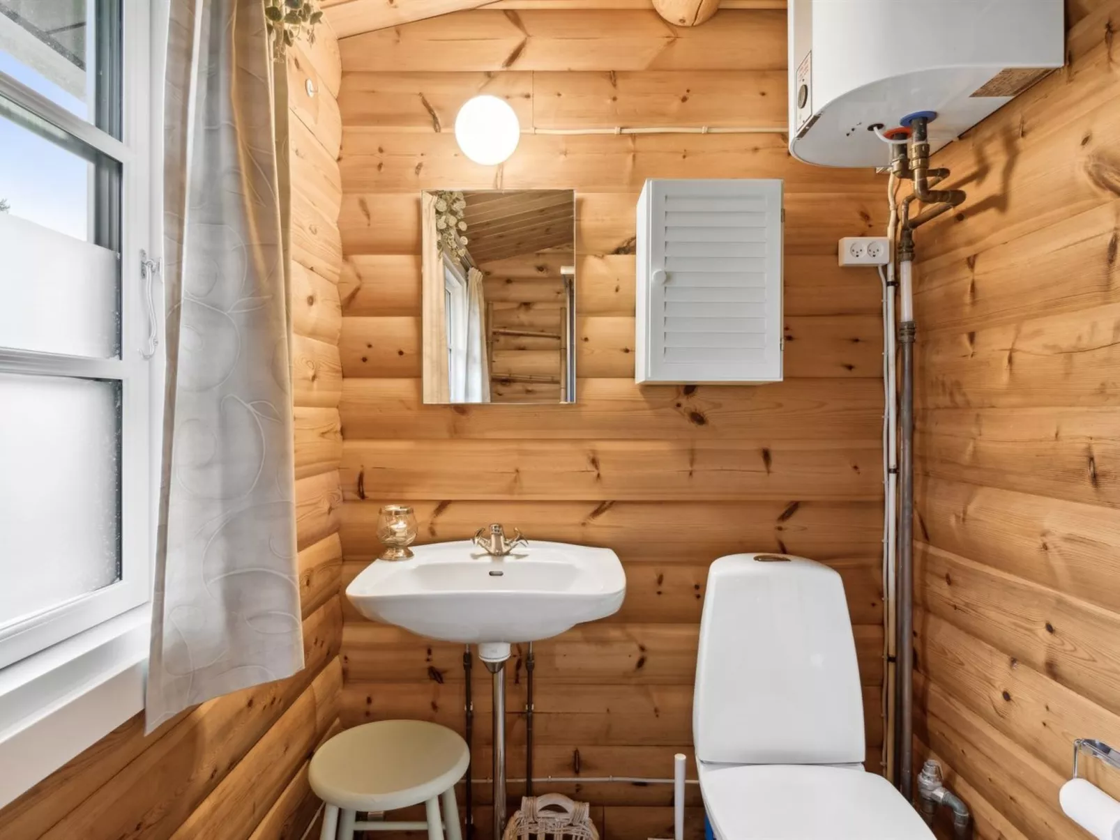 "Jeppe" - 500m from the sea-Binnen