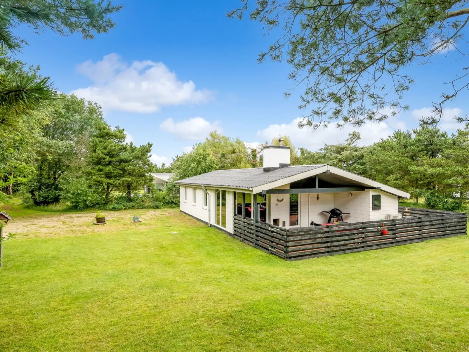 "Pia" - 250m to the fjord-Buiten