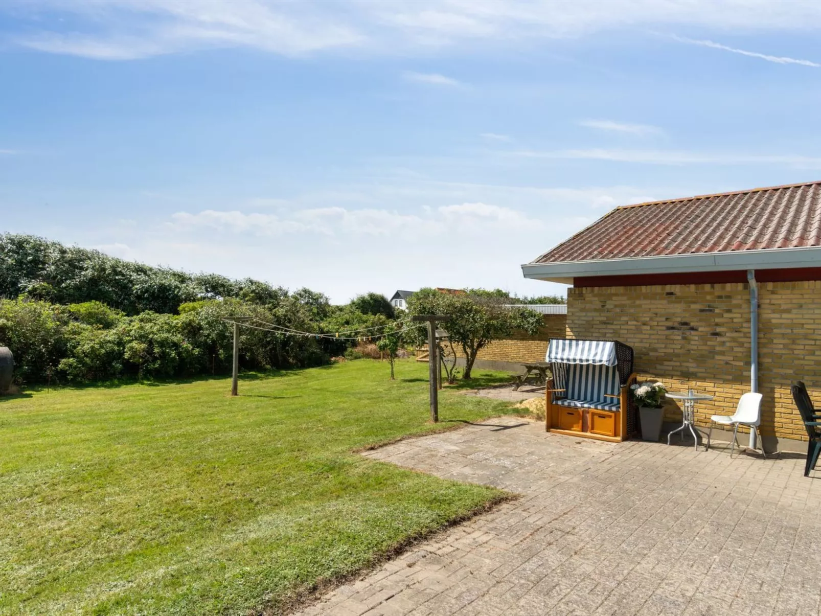 "Ingward" - 750m from the sea-Buiten