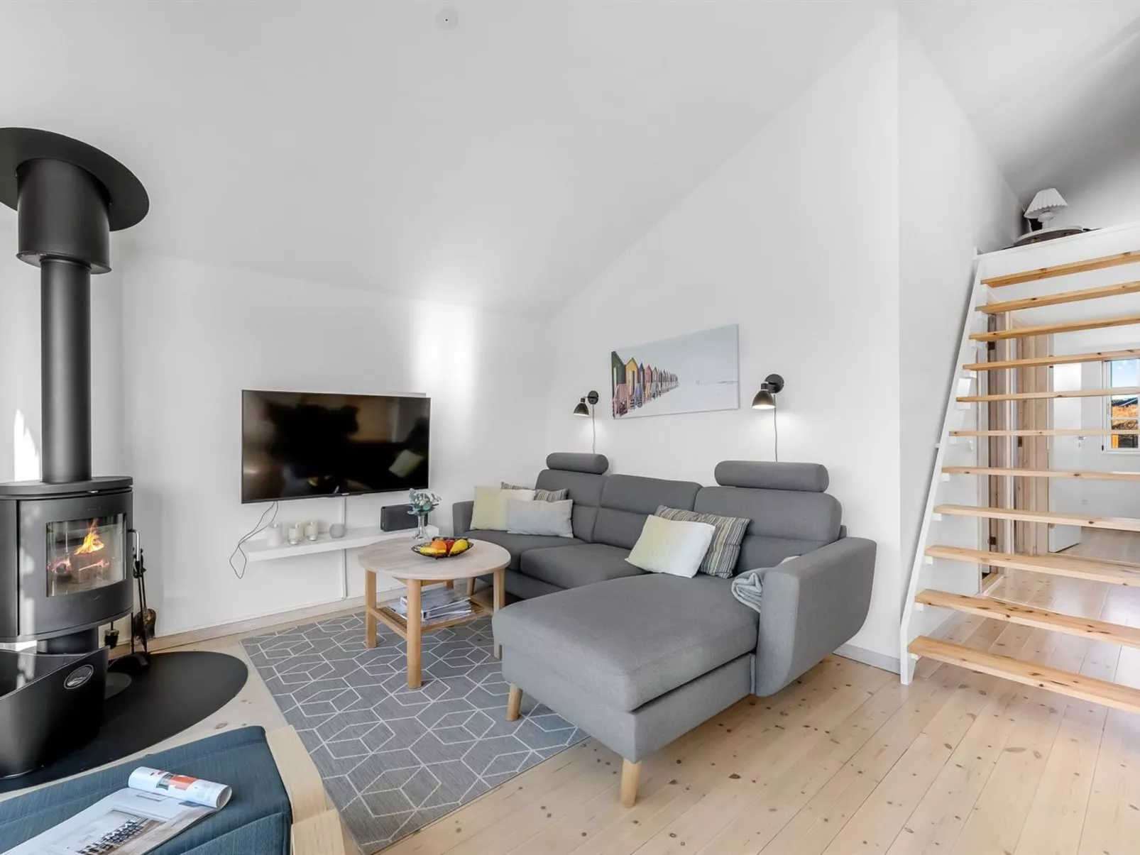 "Albertina" - 300m to the fjord-Binnen