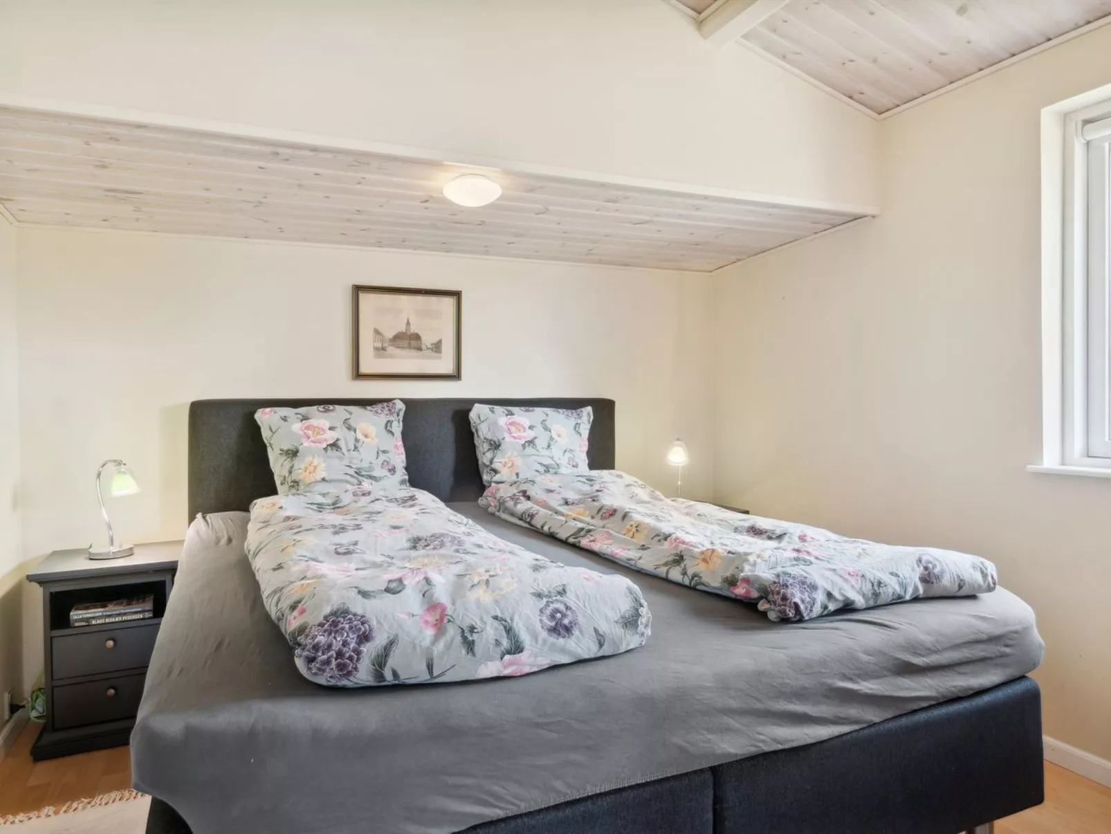 "Enita" - 350m from the sea-Binnen