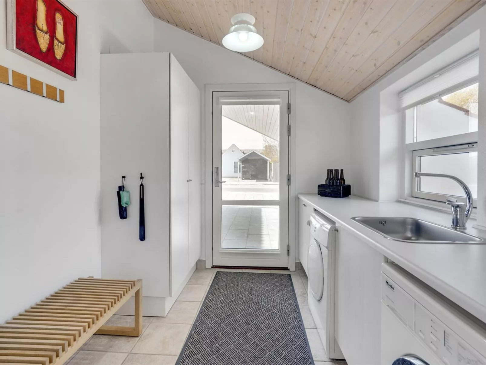 "Marno" - 500m from the sea-Binnen