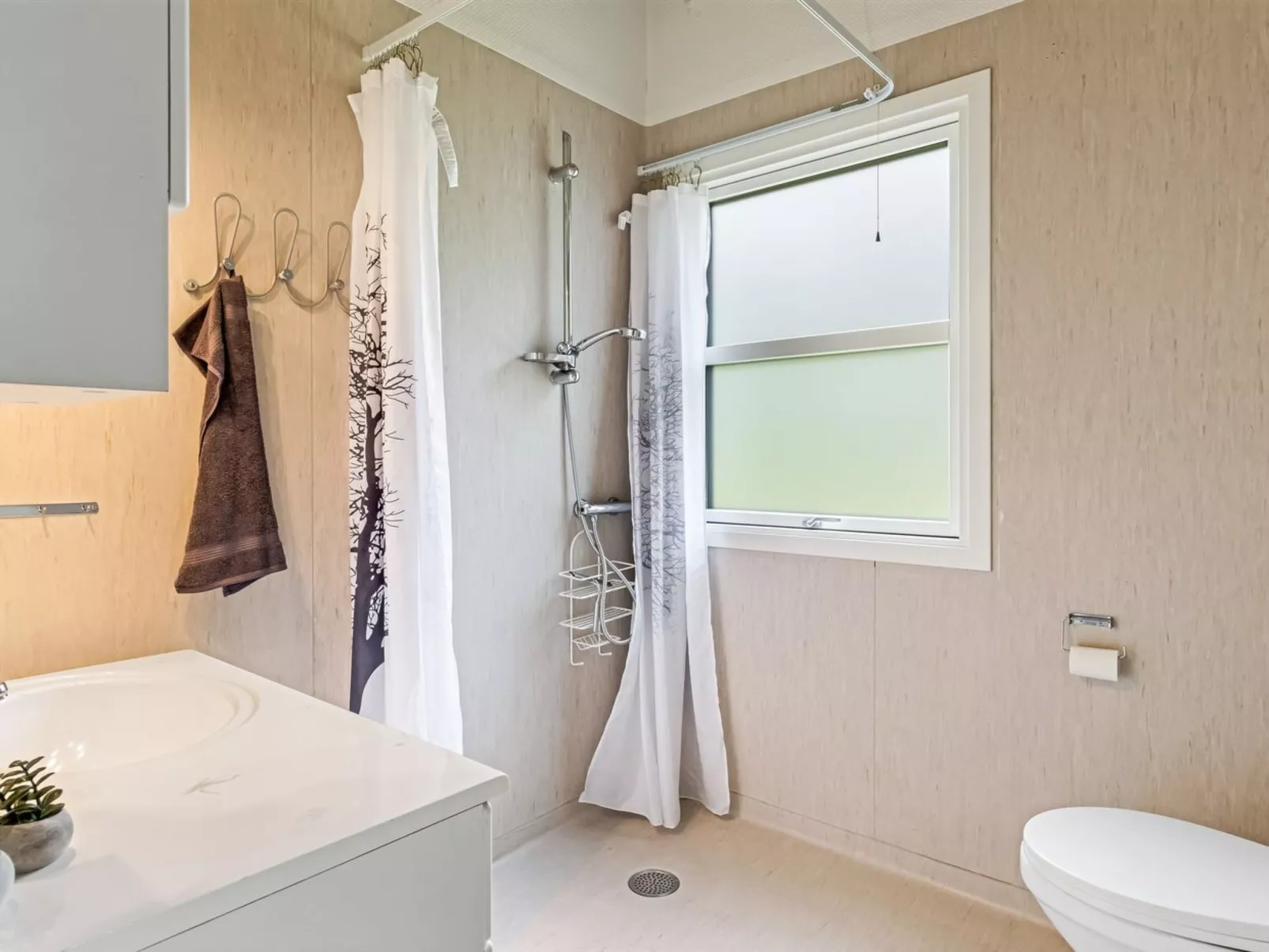 "Marlina" - 30km from the sea-Binnen