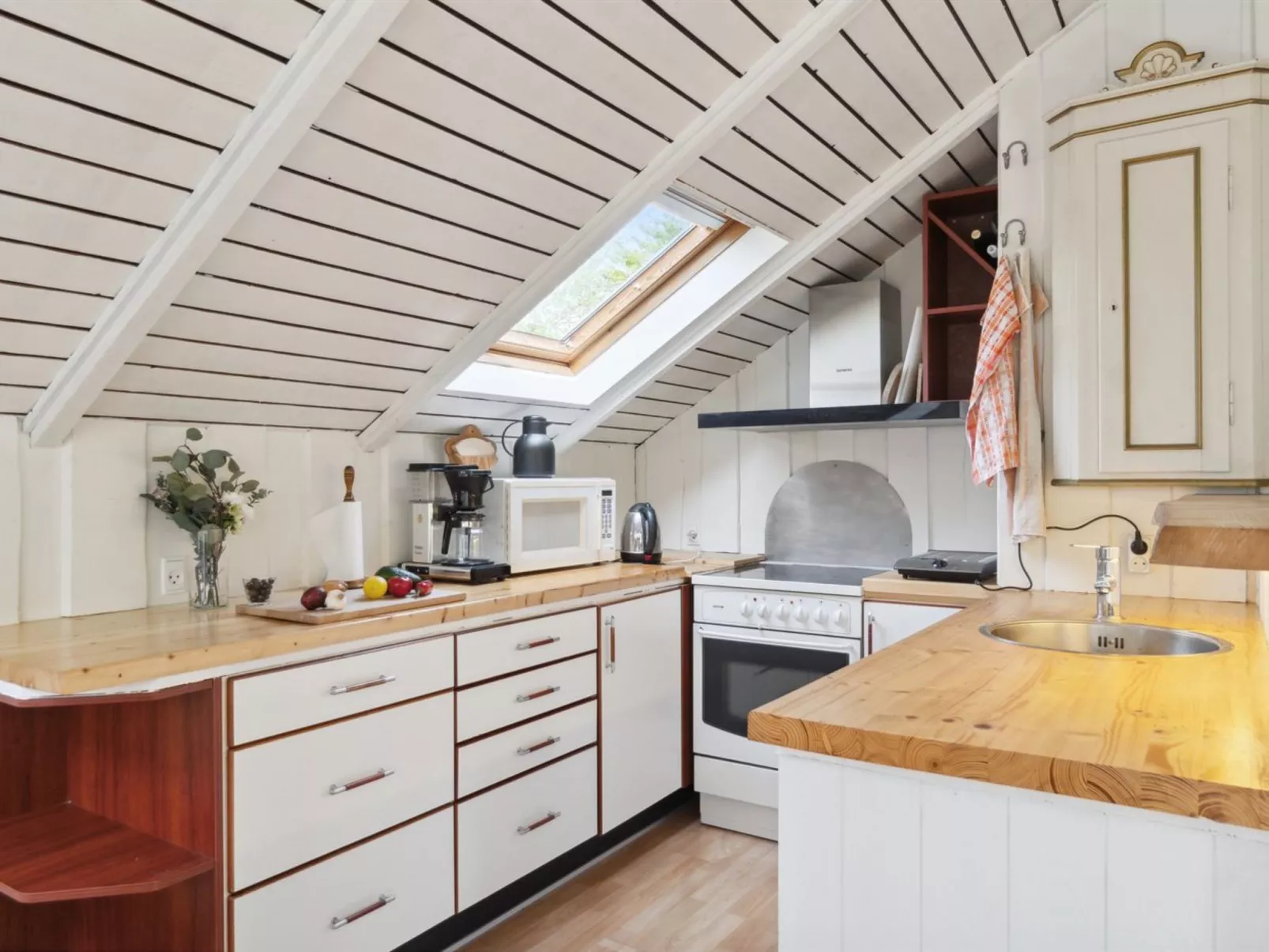 "Lennart" - 4km from the sea-Binnen