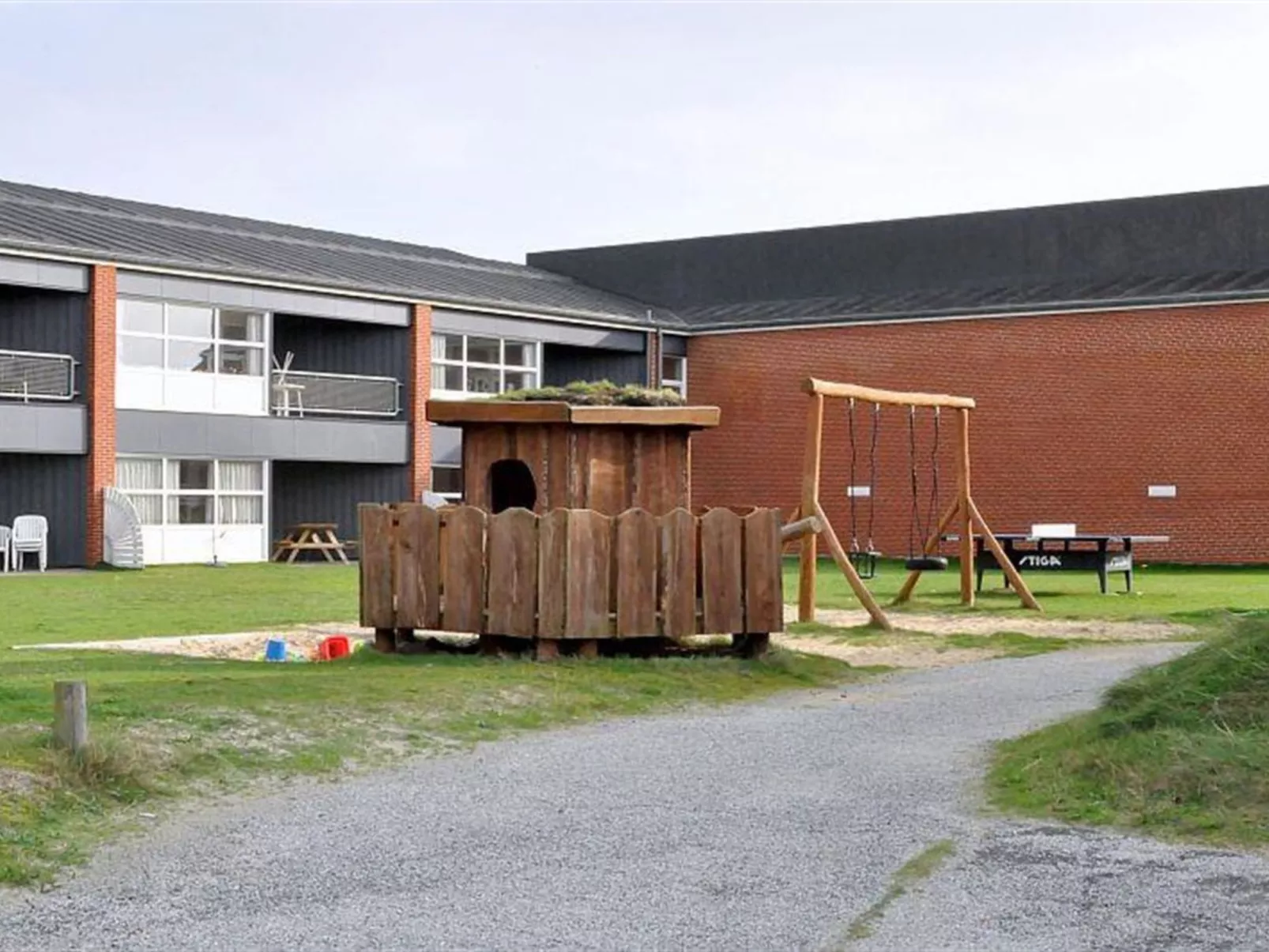 "Akai" - 100m from the sea - Binnen