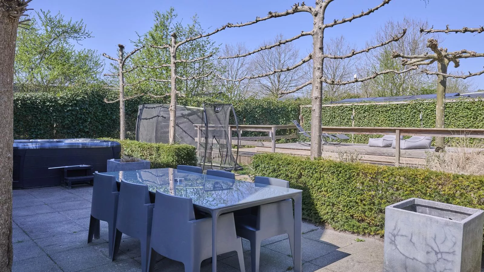 T Kaatsheuveltje 4-Tuinen zomer