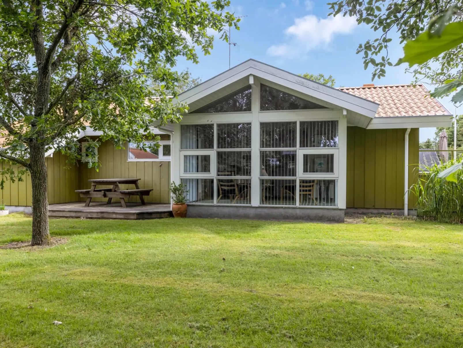 "Maira" -  from the sea-Buiten