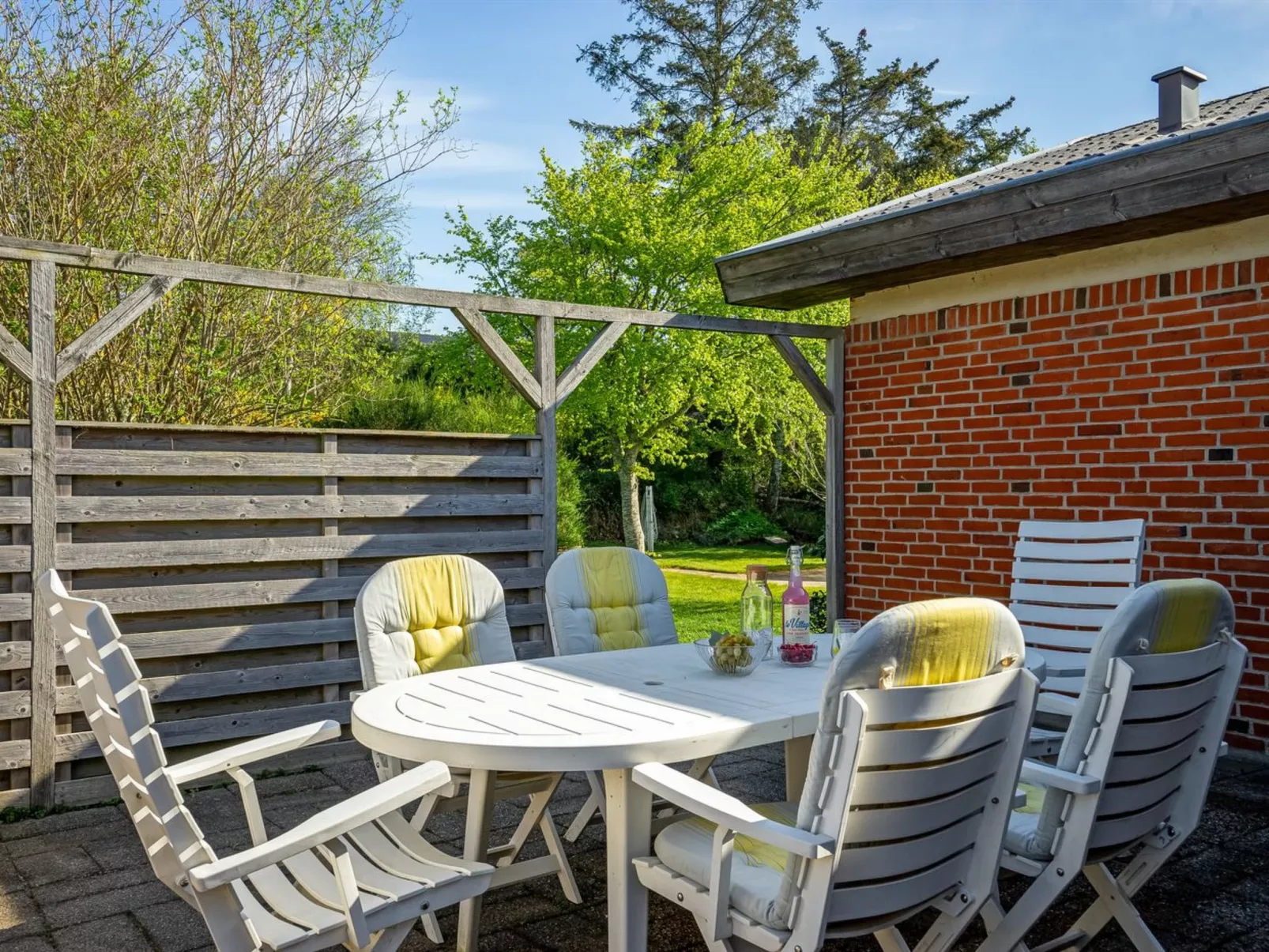 "Satu" - 2km from the sea-Buiten