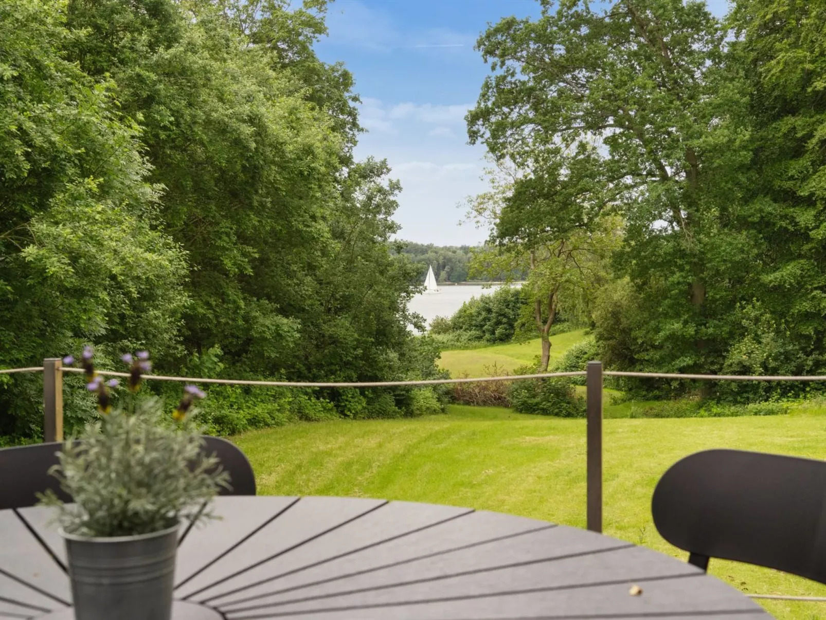 "Biergh" - 250m from the sea-Buiten