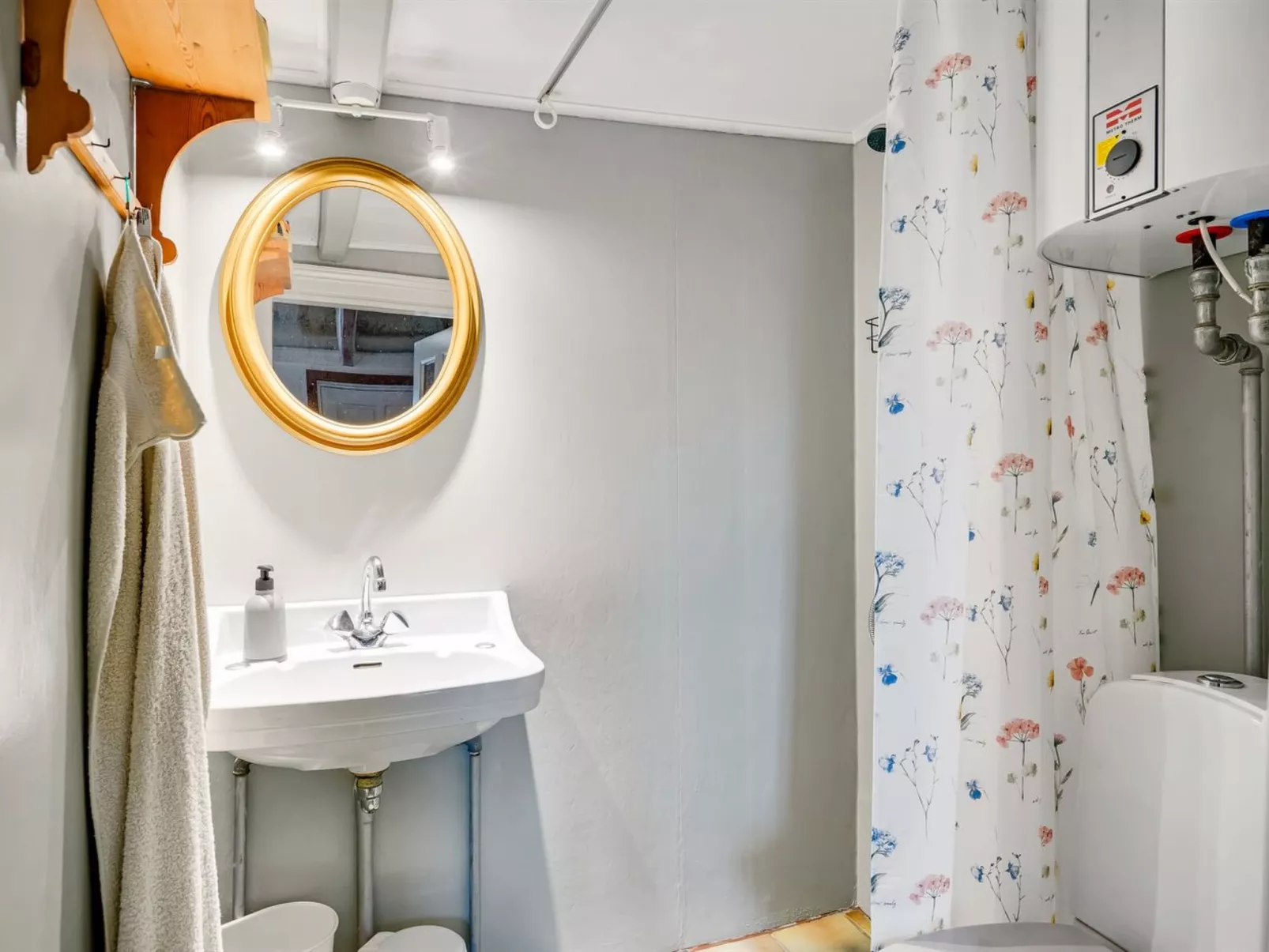 "Vili" - 100m from the sea-Binnen