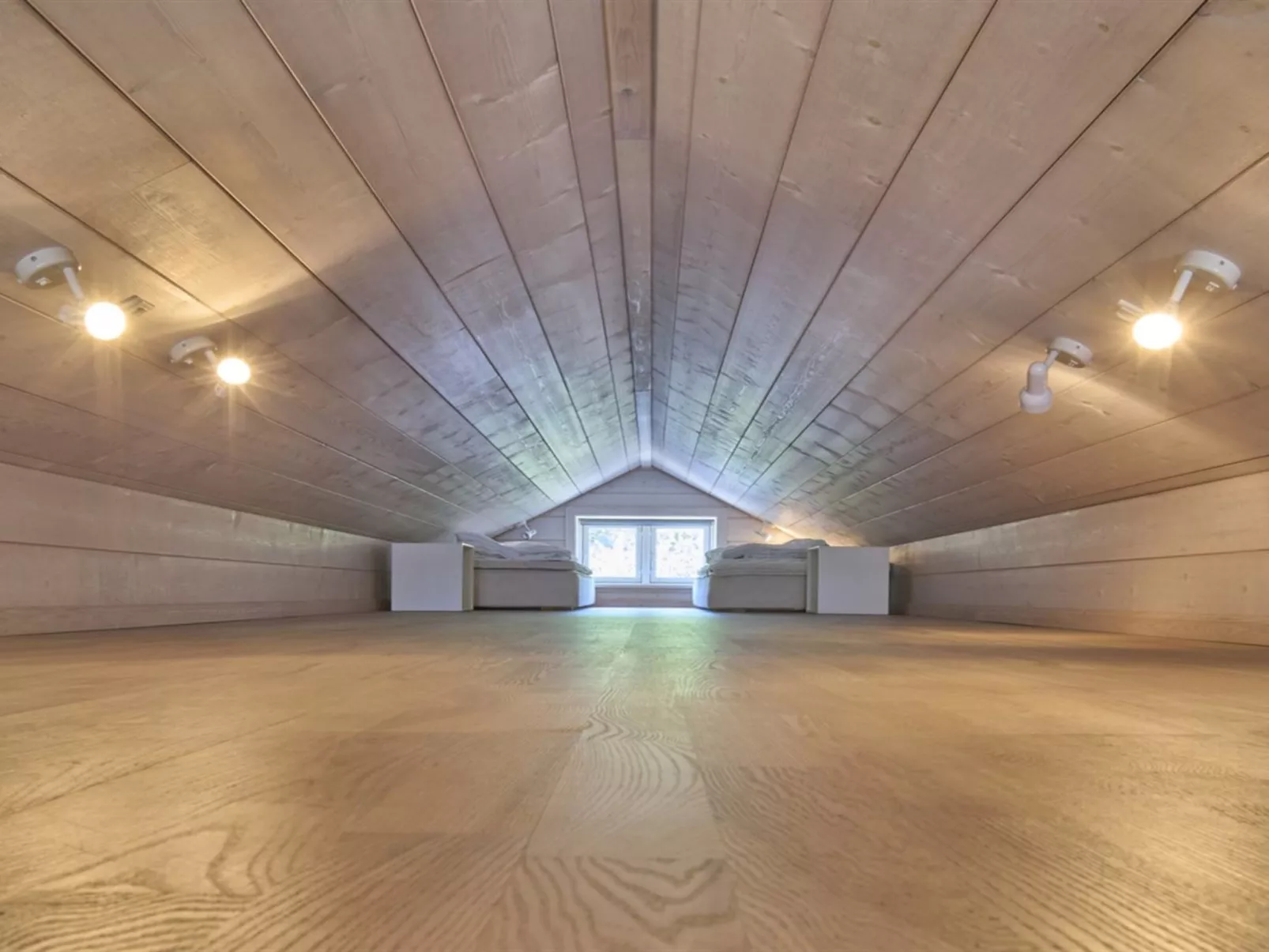 "Antim" - 10m from the sea-Binnen