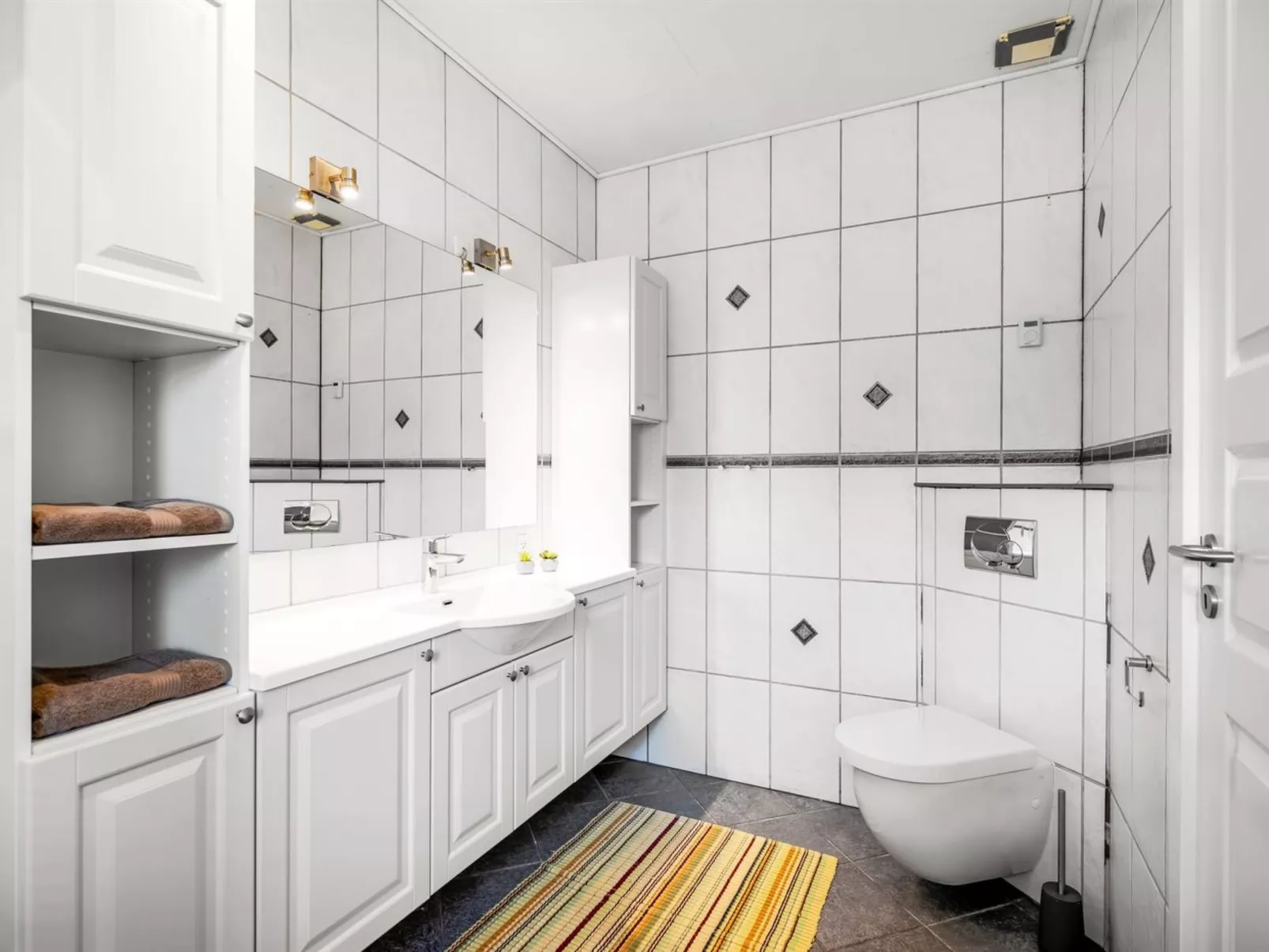 "Evamaria" - 10m from the sea-Binnen