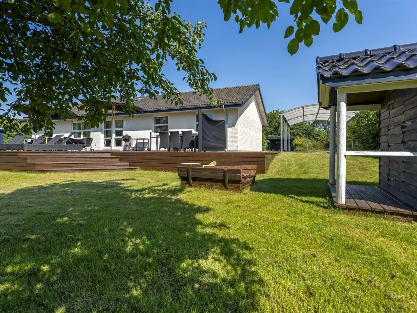 "Laulu" - 200m from the sea-Buiten