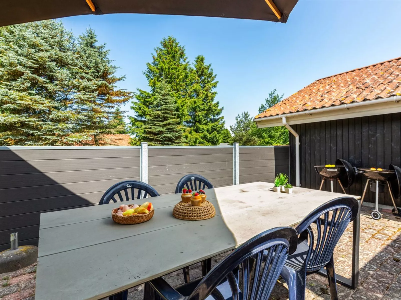 "Ayna" - 50m from the sea-Buiten