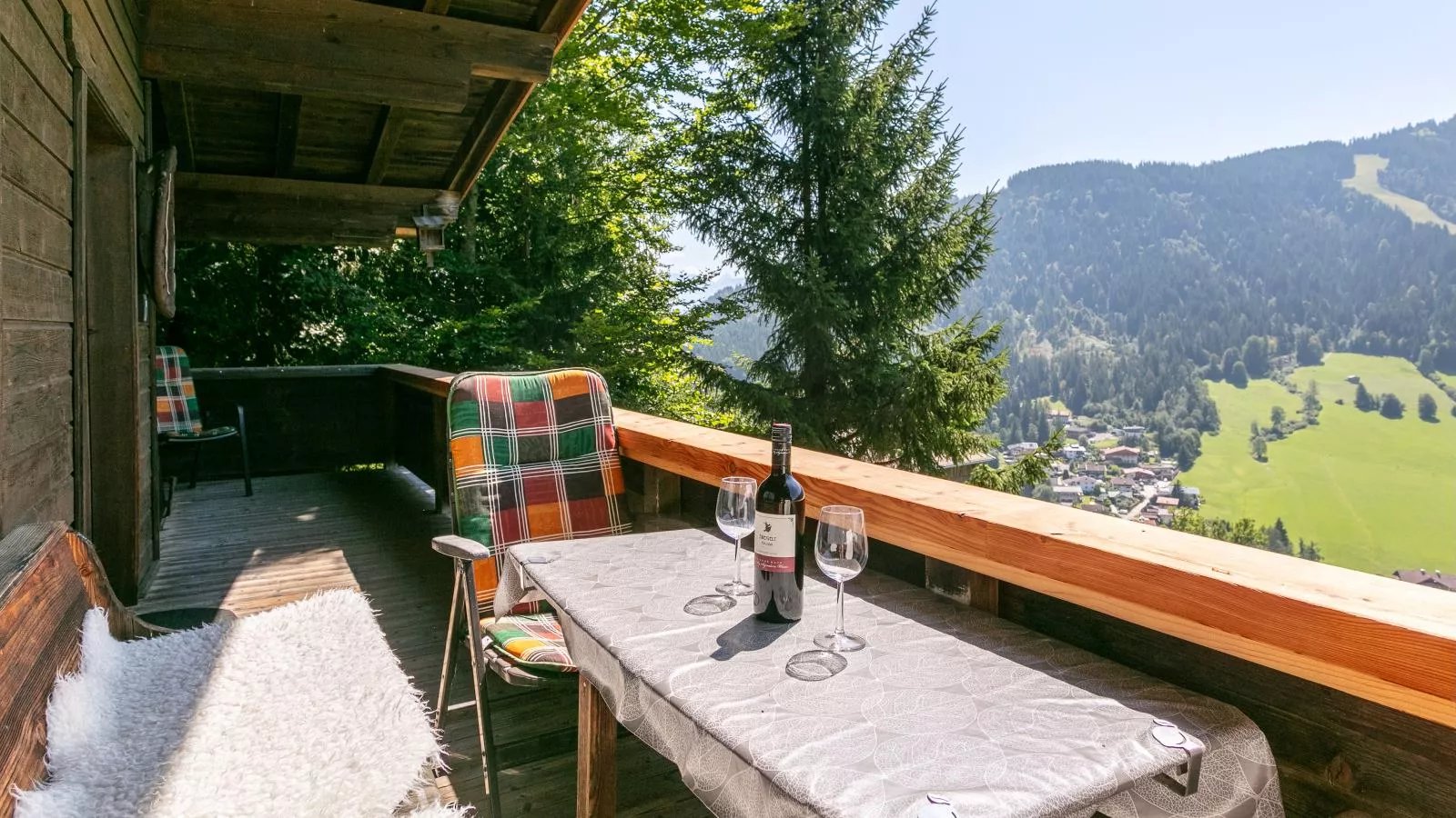 Sonnenhütte oben-Terrasbalkon