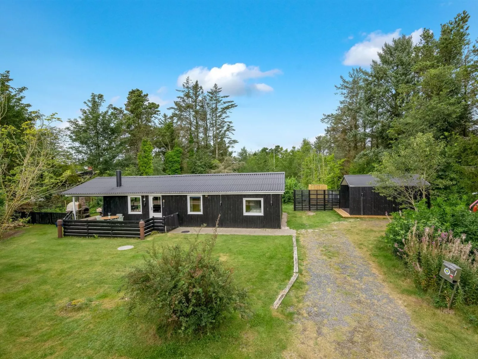 "Tiina" - 500m to the fjord-Buiten