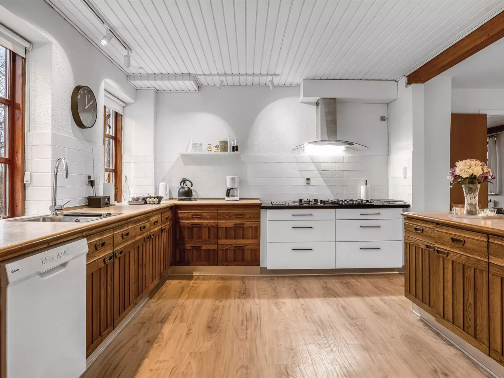 "Eva" - 9km to the fjord