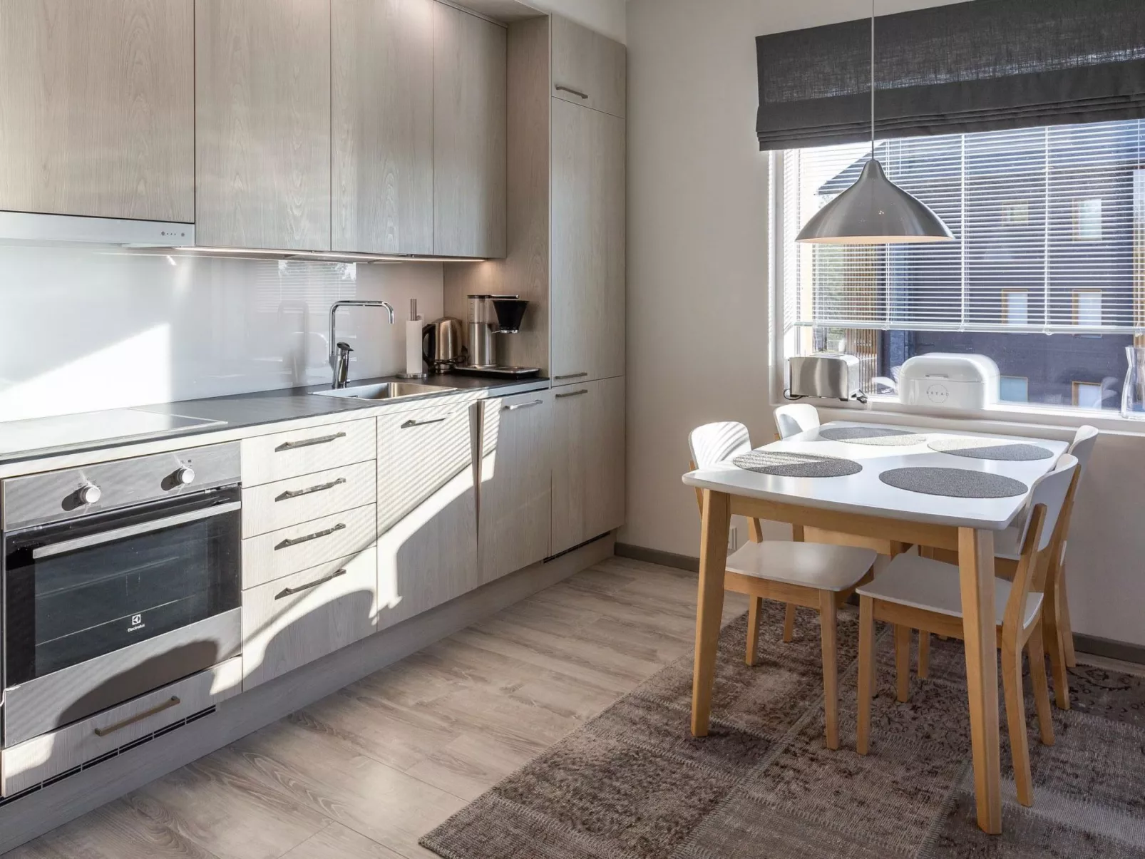 Tunturinlaita c 9-Binnen