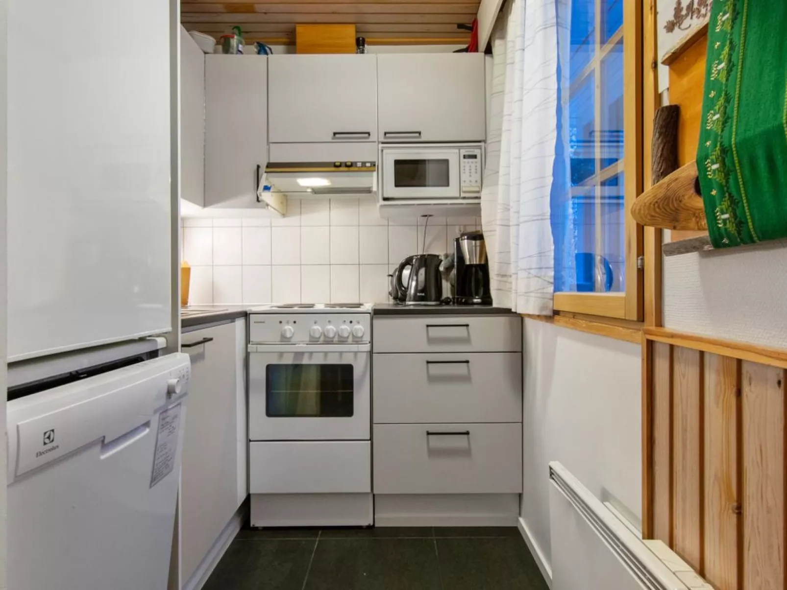 Korpipalo (ent. yllästunnelma 2 b 7)-Binnen